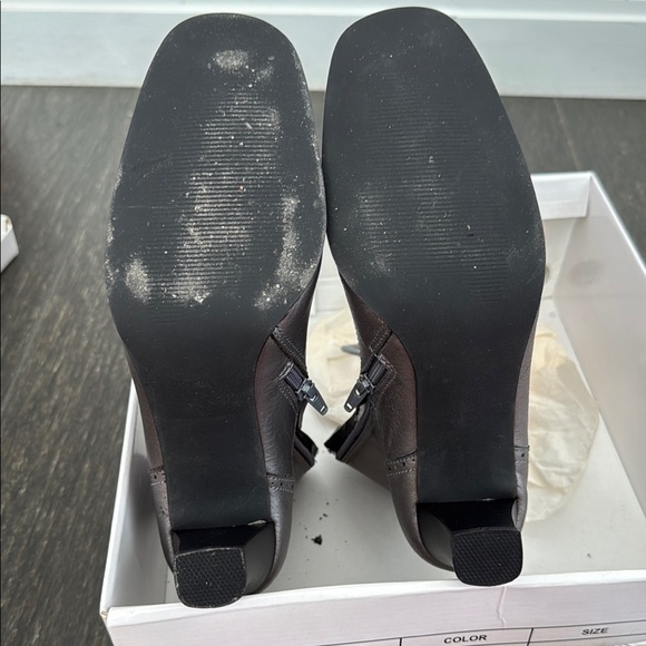 Elegant Pewter Lace-Up Ankle Boots - Picture 13 of 13